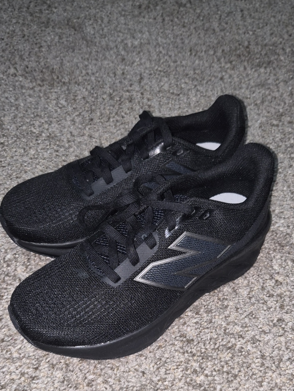 New Balance Women's Black Athletic Running Shoes